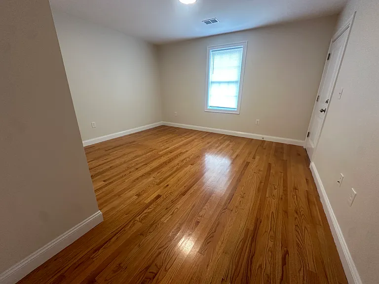 50 Liberty St #3R — Photo 7