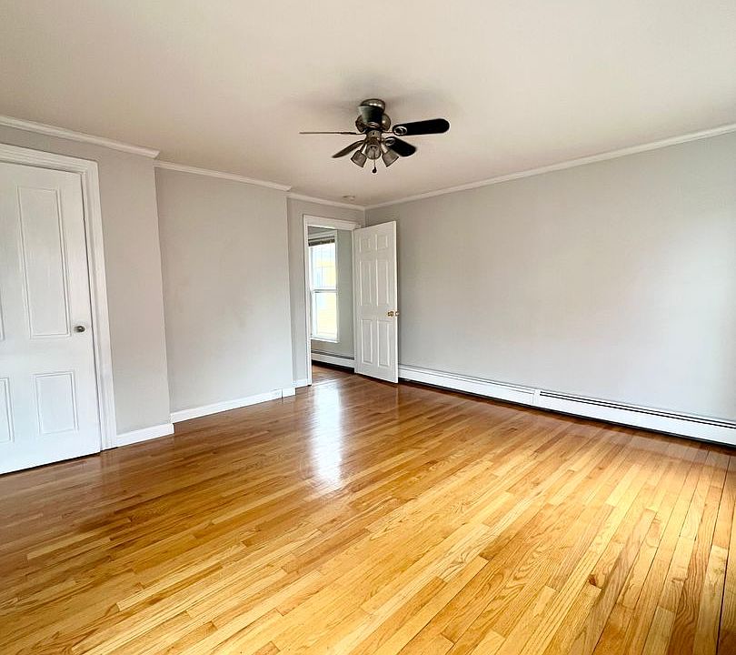2nd image of 12 Armenia St #2
