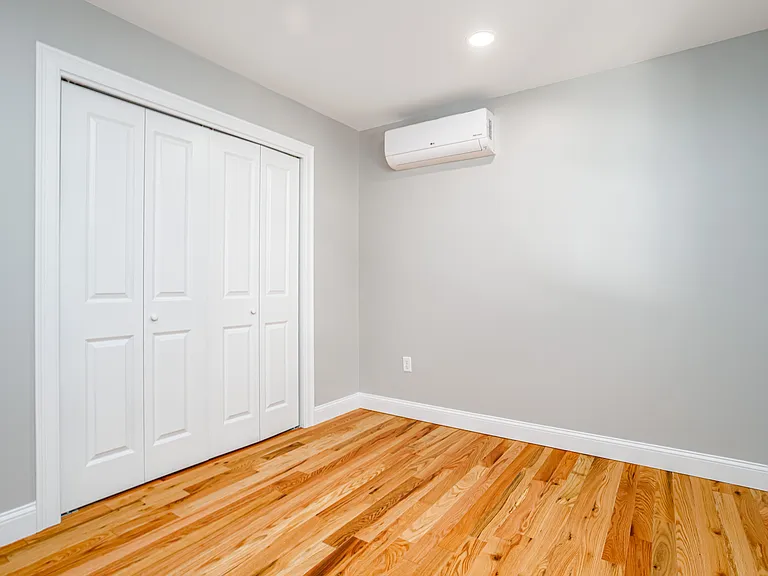 27 Milton St #1 — Photo 27