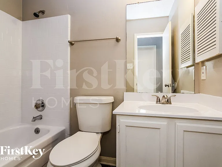 15410 Pebble Lake Dr — Photo 13