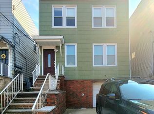38 W 52nd St APT 2F, Bayonne, NJ 07002
