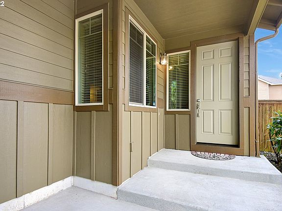 3rd image of 2105 NE 107th St