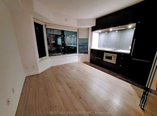 155 Yorkville Ave #2215, Toronto, ON M5R 0B4
