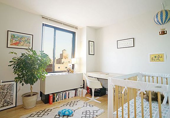 5th image of 1595 Lexington Ave APT 8F