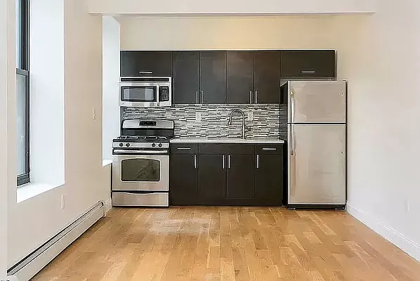 Rented by REAL New York | media 3