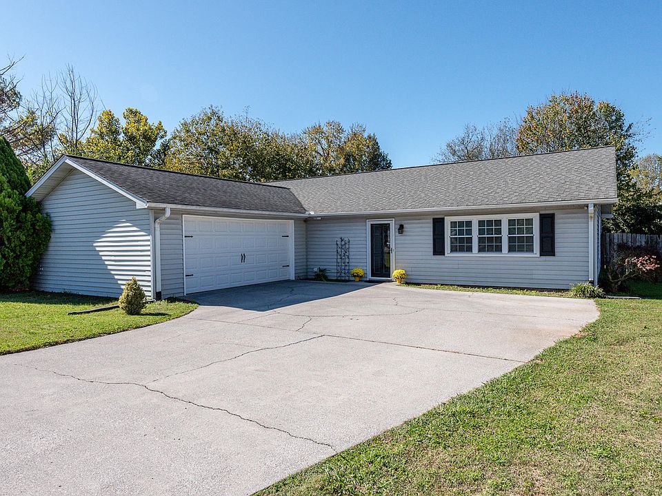 1st image of 1523 Windtree Pl