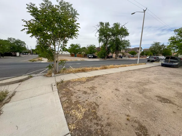 820 3rd St SW, Albuquerque, NM 87102