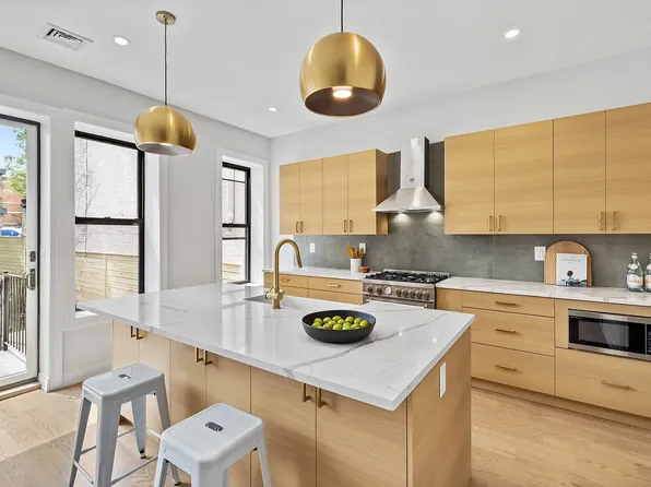 348 E 4th St, Brooklyn, NY 11218