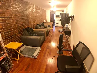 Rented by MOTION New York