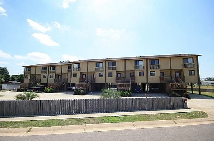 1st image of 1850 Cypress St APT G