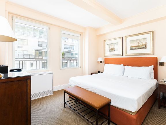 3rd image of 111 E 56th St #1705