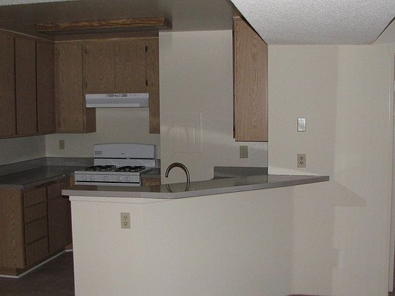 5th image of 6722 Independence Ave APT 315
