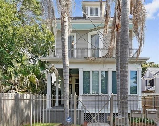 1st image of 4223 Carondelet St
