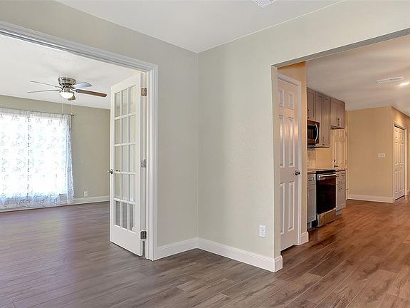 2nd image of 320 W Evans Ave