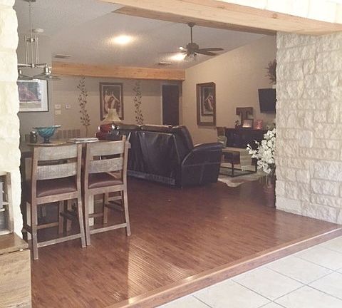 4th image of 419 East Ln