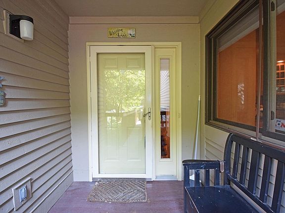 4th image of 24 Miami Lakes Dr