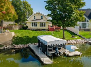 W186S7577 Kingston Dr, Muskego, WI 53150