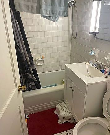 4th image of 909 W Haven Blvd