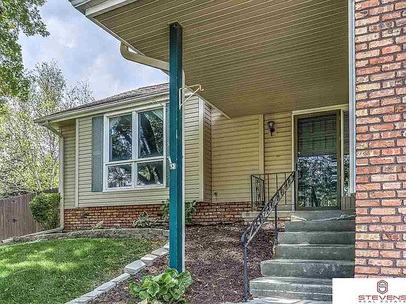 2nd image of 1854 Kingston Cir