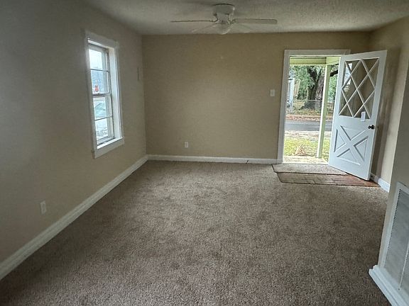 3rd image of 193 Iberville Dr