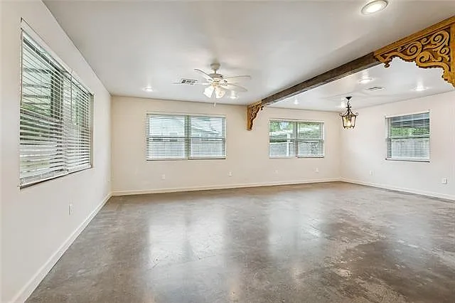 426 Lafitte St — Photo 6