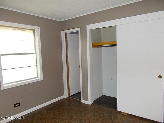 3rd image of 501 Park Ave