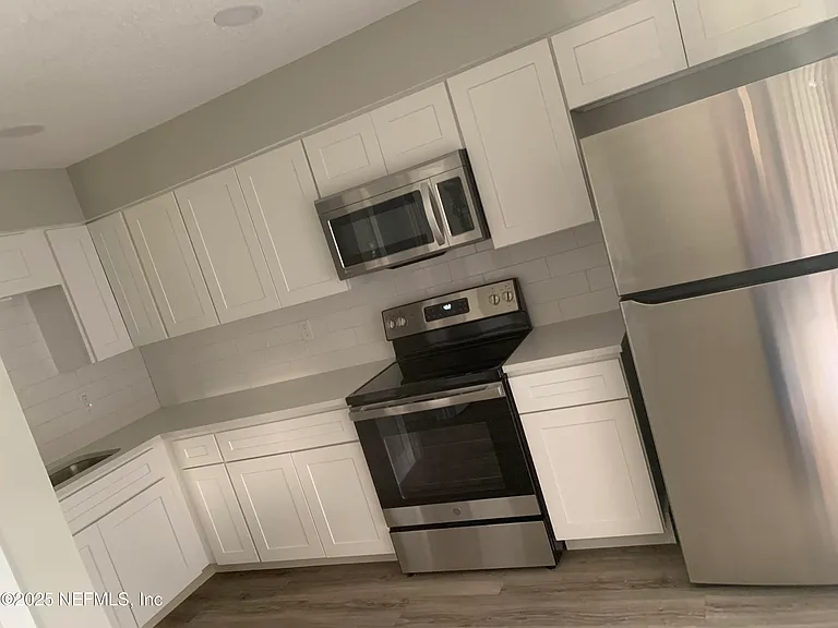 318 Arricola Ave #101 — Photo 15