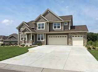 5315 Comstock Ln N, Plymouth, MN 55446