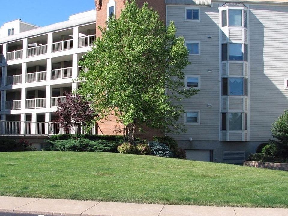 Beachwood Villa Condominiums 1503 Cleveland Rd E Huron OH Zillow