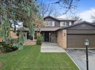 1653 Sherwood Forrest Cir, Mississauga, ON L5K2G8