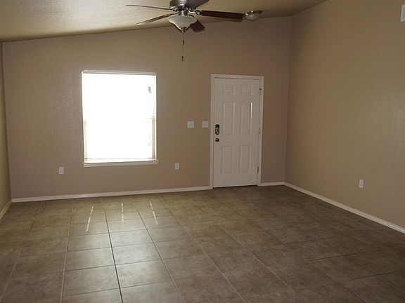 5th image of 10657 Silvercloud Dr