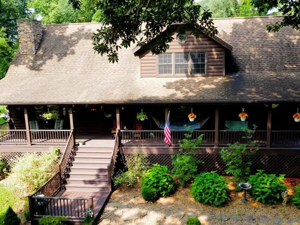 1485 N 2100 East Rd, Watseka, IL 60970