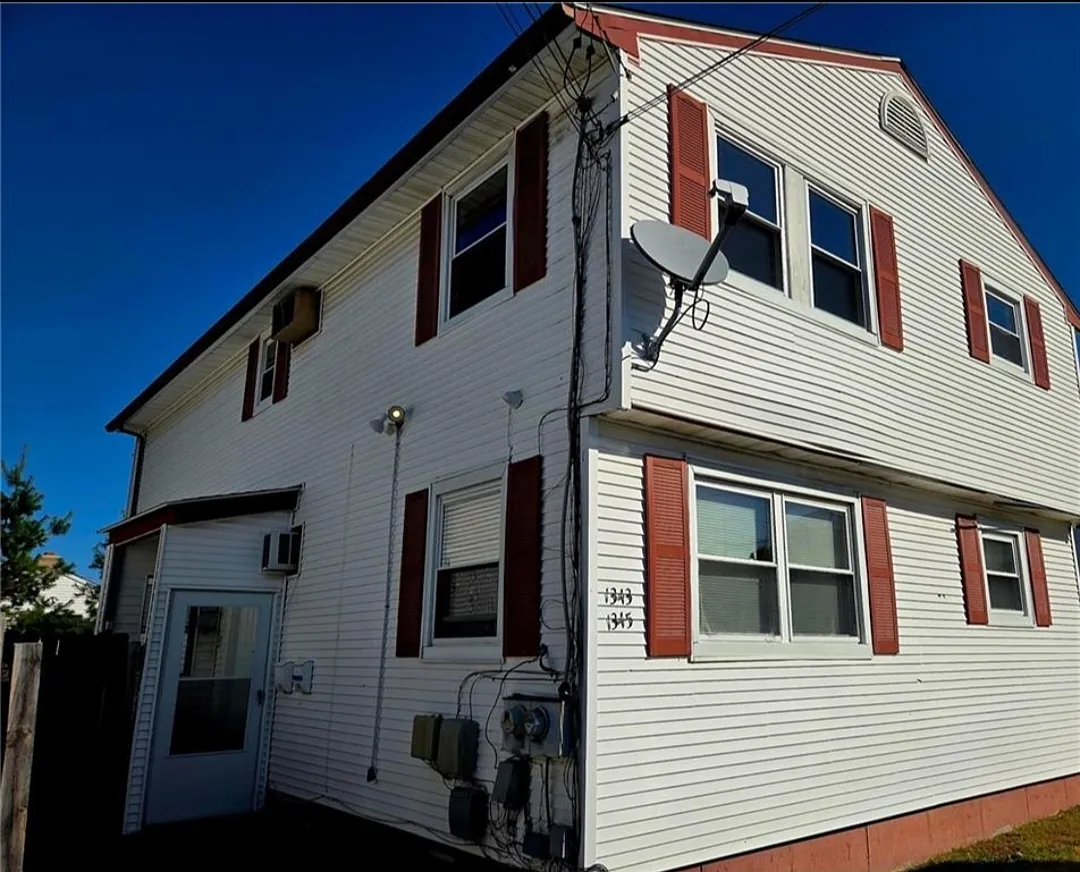 1343 Chalkstone Ave — Photo 1