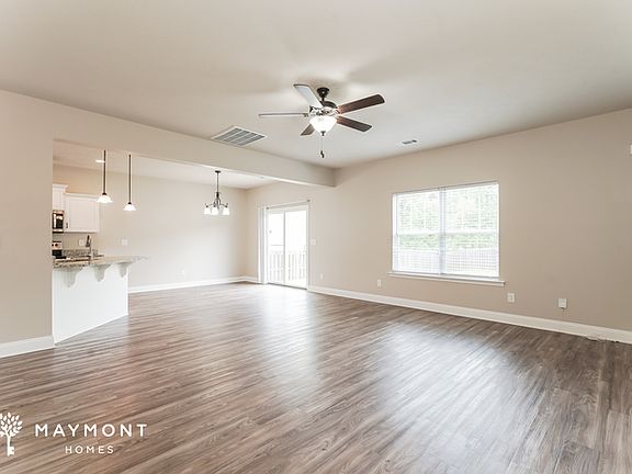 5th image of 220 Pebble Ln