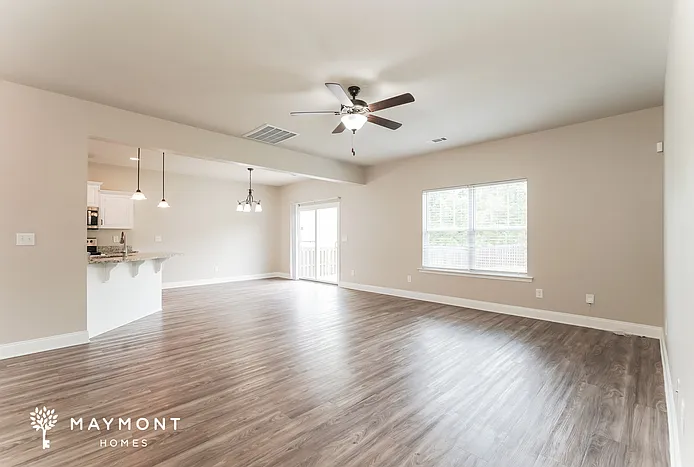 220 Pebble Ln — Photo 5