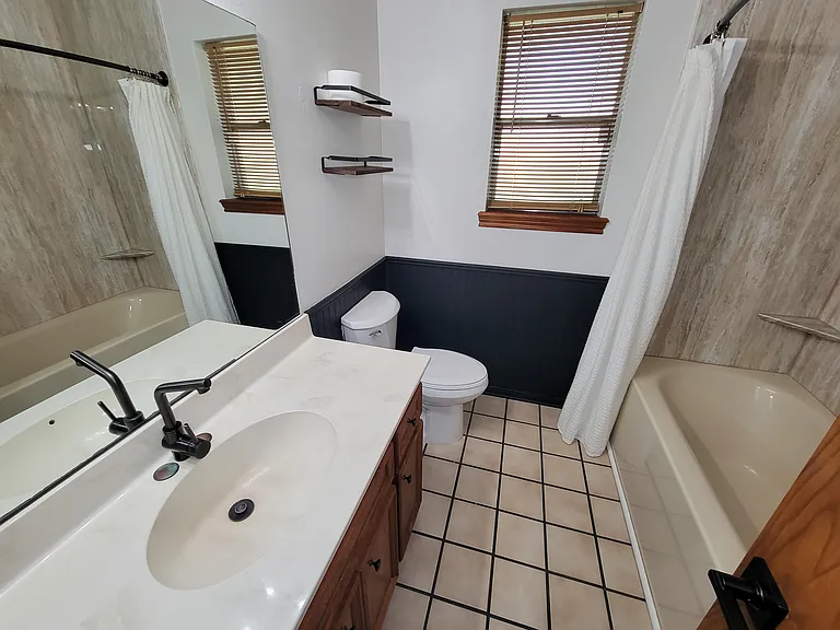 10282 Valley Dr S — Photo 32