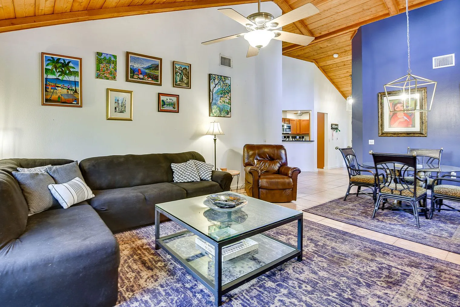 3 bed, 2.0 bath, 1474 sqft, $2,645 — Photo 2