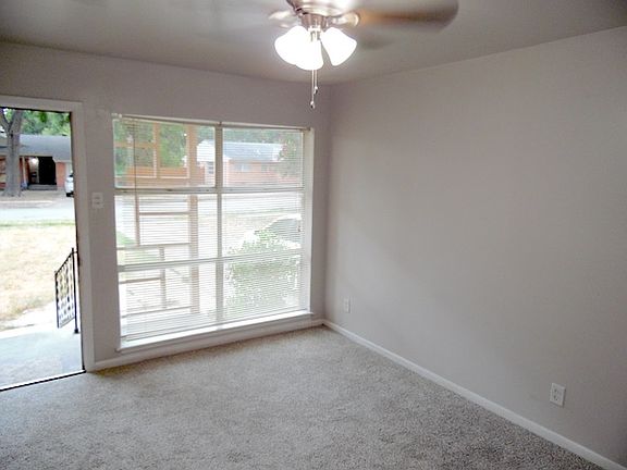 4th image of 1006 Candice Ln