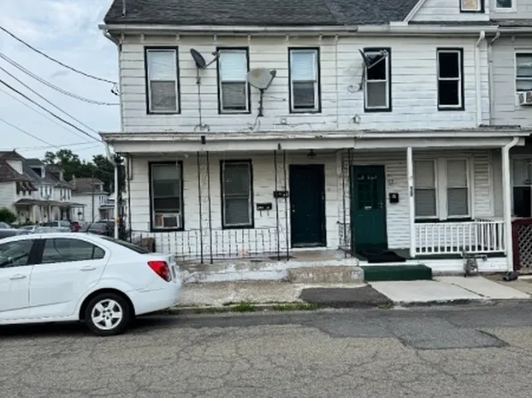 17 Railroad Ave, Phillipsburg Town, NJ 08865