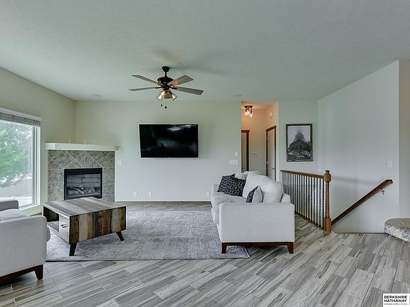 3rd image of 21201 Flagstone Dr