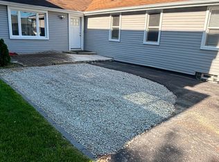 107 Elm Ave, Mundelein, IL
