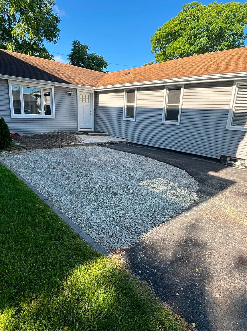 107 Elm Ave photo 1