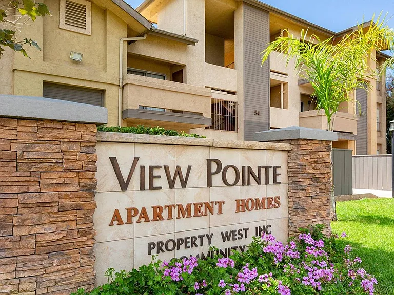 54 Woodlawn Ave Chula Vista CA-View Pointe Apartment Homes Monument Sign