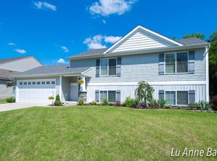 209 Grove St, Sparta, MI