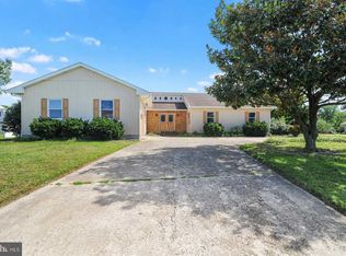 16 N Horseshoe Dr, Milford, DE 19963