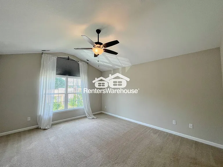 135 Cushing St — Photo 20