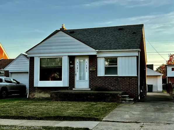 1425 Moran Ave, Lincoln Park, MI 48146