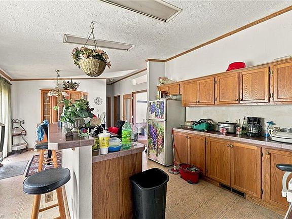 5th image of 415 Talley Rd