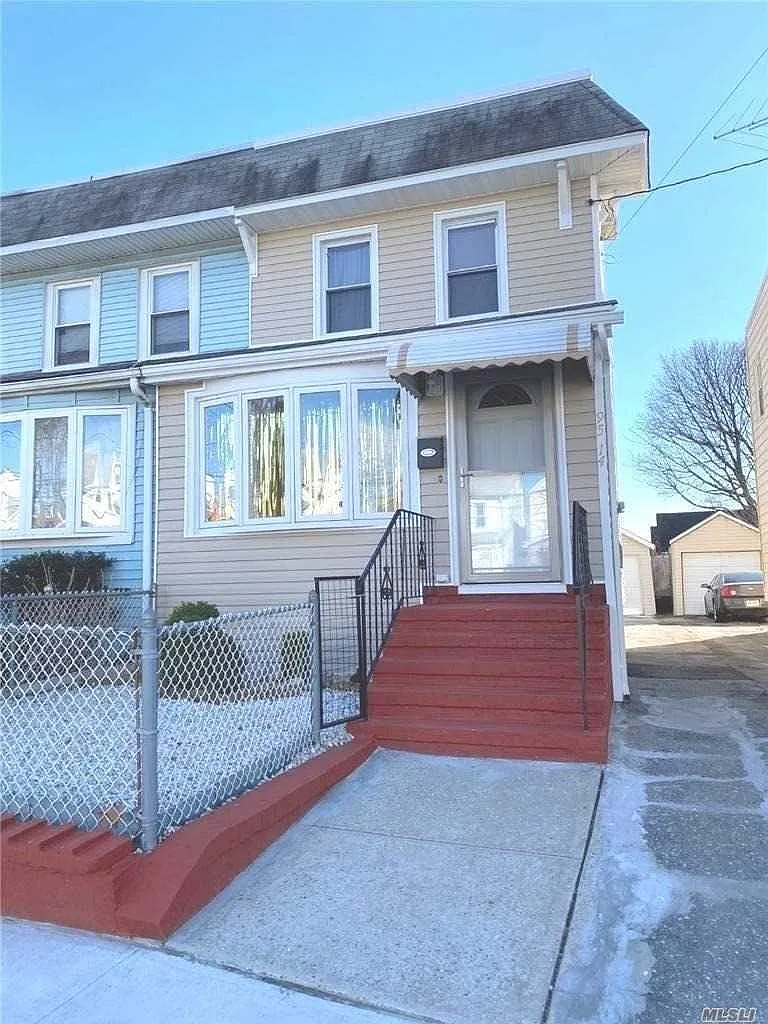 9514 Linden Blvd photo 1