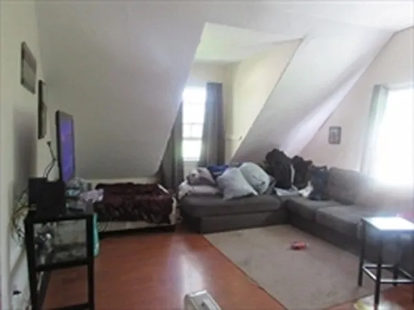 276 Highland St #3 — Photo 3